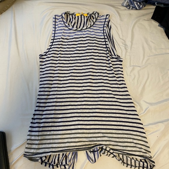 Cotton Innovation slit shirt - Picture 2 of 4